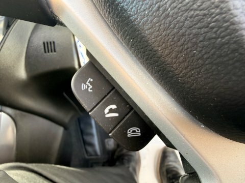 Suzuki SX4 S Cross Motion White #23