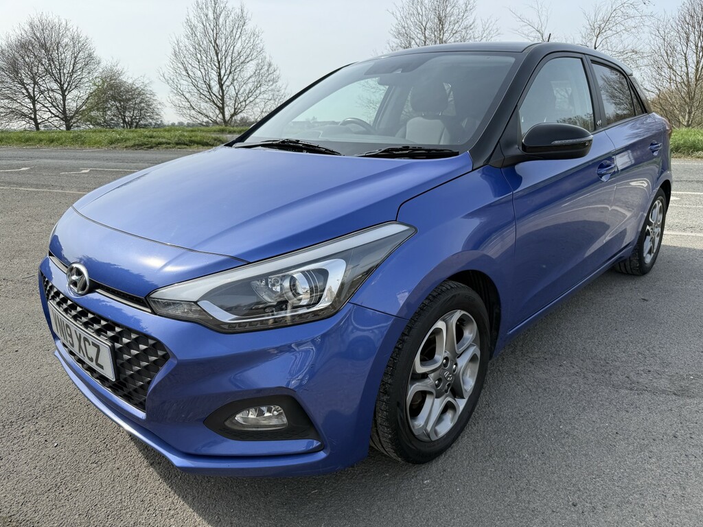 Hyundai I20 Hatchback 1.2 I20 Play Edition 1.2 84Ps My19 2019 VN19XCZ Blue #4