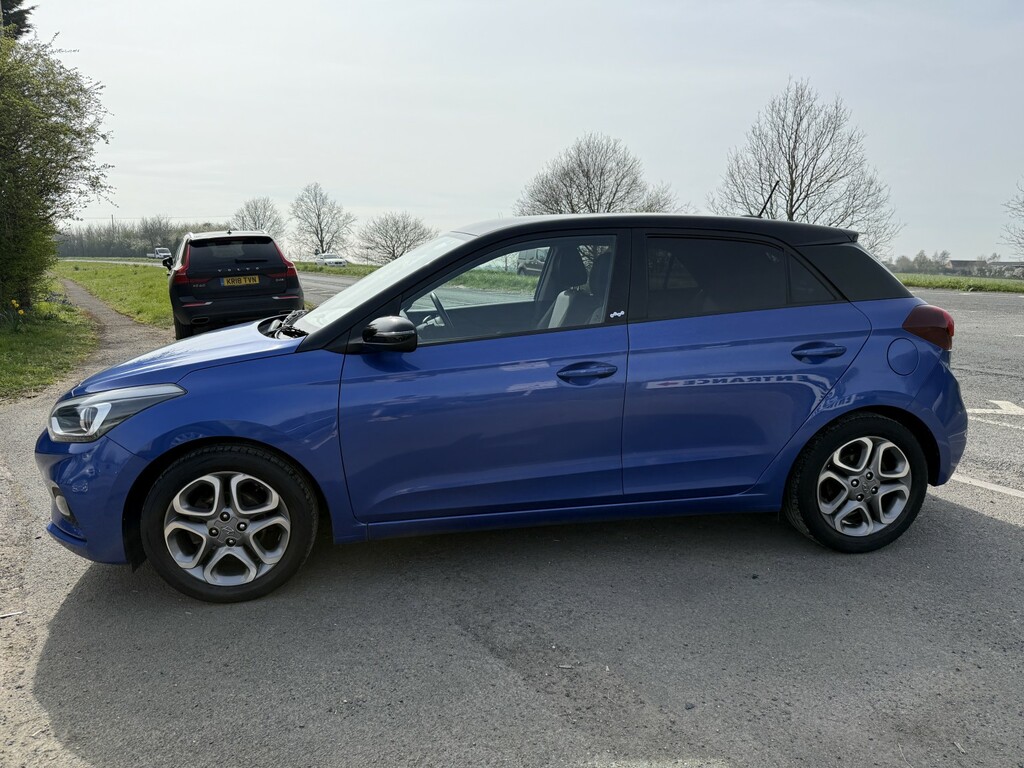 Hyundai I20 Hatchback 1.2 I20 Play Edition 1.2 84Ps My19 2019 VN19XCZ Blue #5
