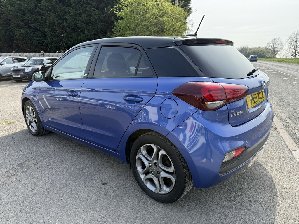 Hyundai I20 Hatchback 1.2 I20 Play Edition 1.2 84Ps My19 2019 VN19XCZ Blue #6