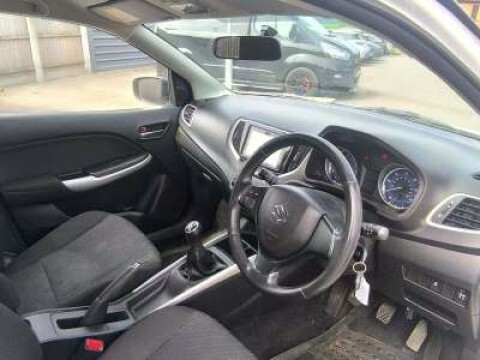 Suzuki Baleno Hatchback 1.0 Boosterjet Sz-t 2016 White #3