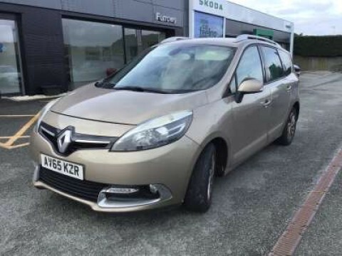 Renault Grand Scenic Mpv 1.5 Dynamique Nav Dci 110 2015 Beige #2