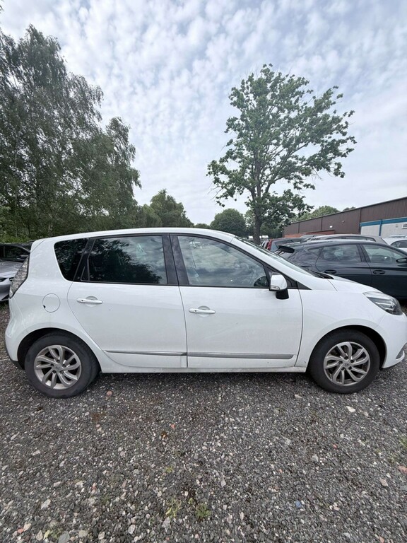 Renault Scenic Mpv 1.5 Dynamique Nav Dci 110 2016 White