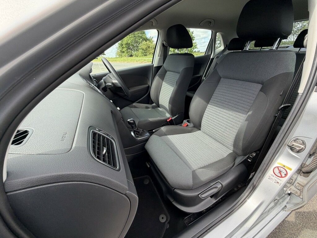 Volkswagen Polo S Silver #21