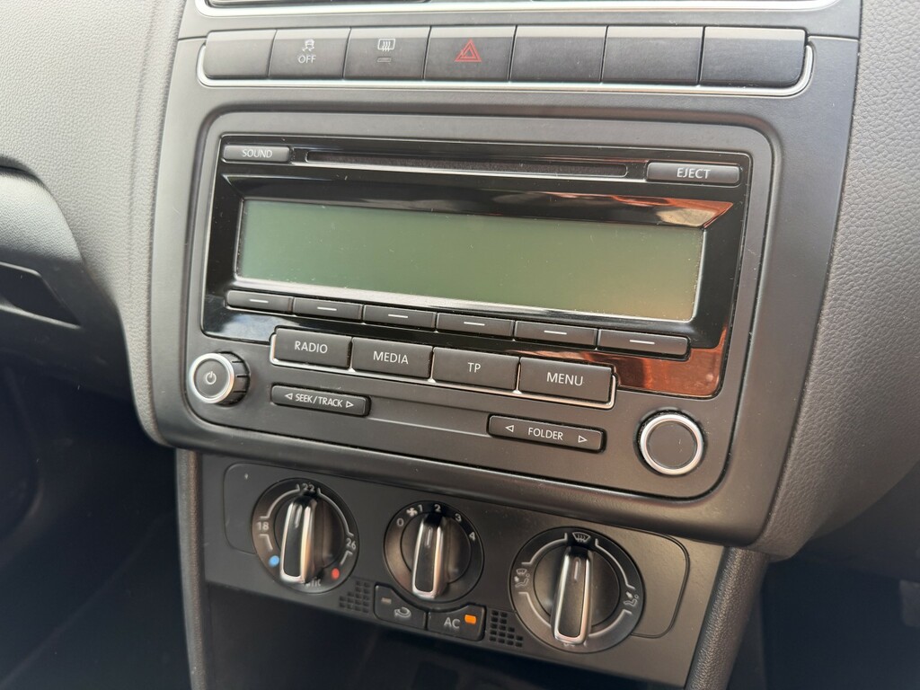 Volkswagen Polo S Silver #25