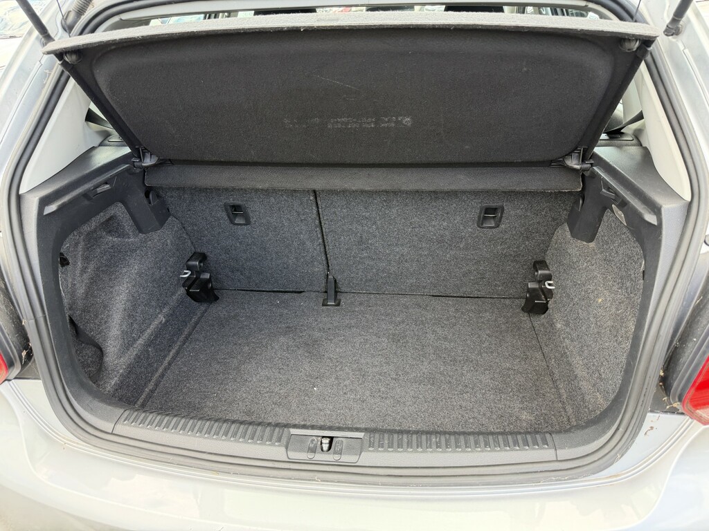 Volkswagen Polo S Silver #7
