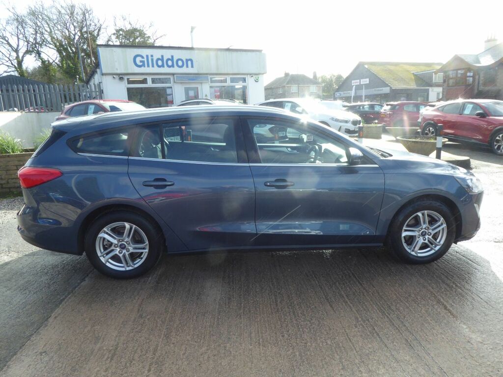 Ford Focus 1.0 Zetec Edition Navigation 125 Ps 1 Ow Blue