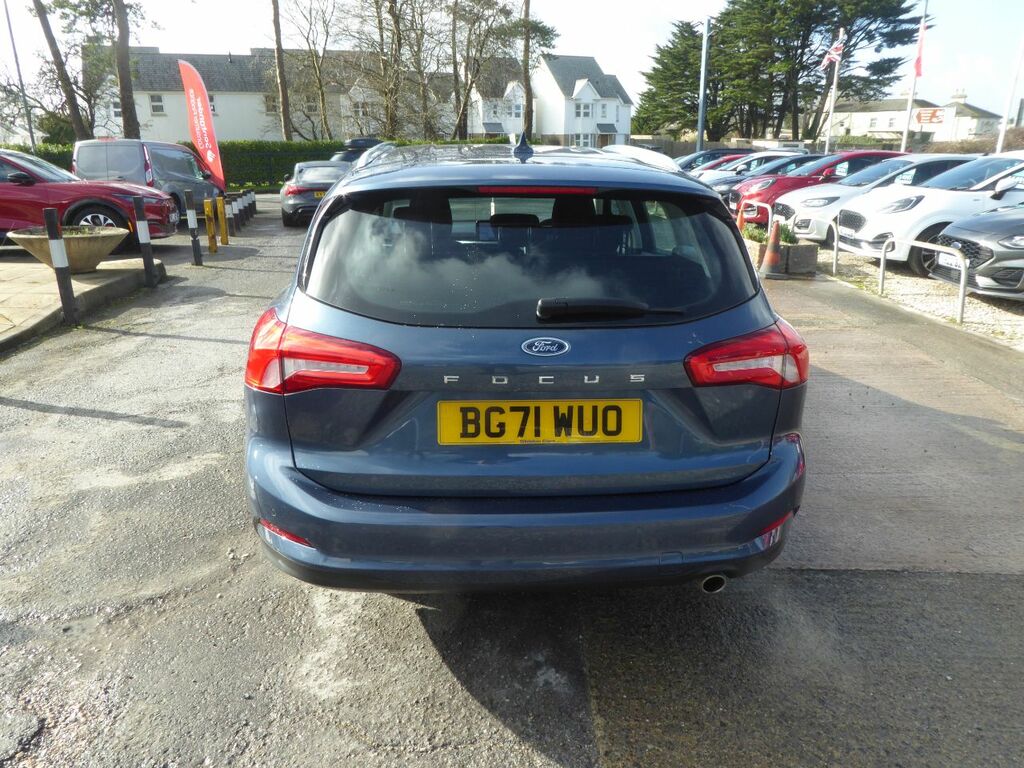 Ford Focus 1.0 Zetec Edition Navigation 125 Ps 1 Ow BG71WUO Blue #3