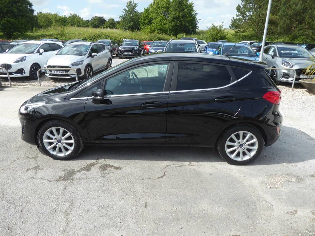 Ford Fiesta 1.0 Ecoboost Titanium Navigation 100 Ps WO67GKY Black #5
