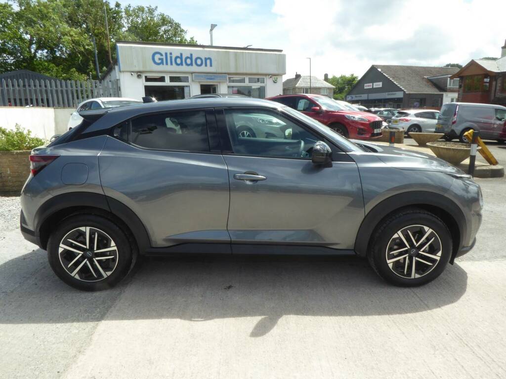 Nissan Juke 1.6 Hybrid N-connecta Navigation 141 Ps WF75VUR Grey #2