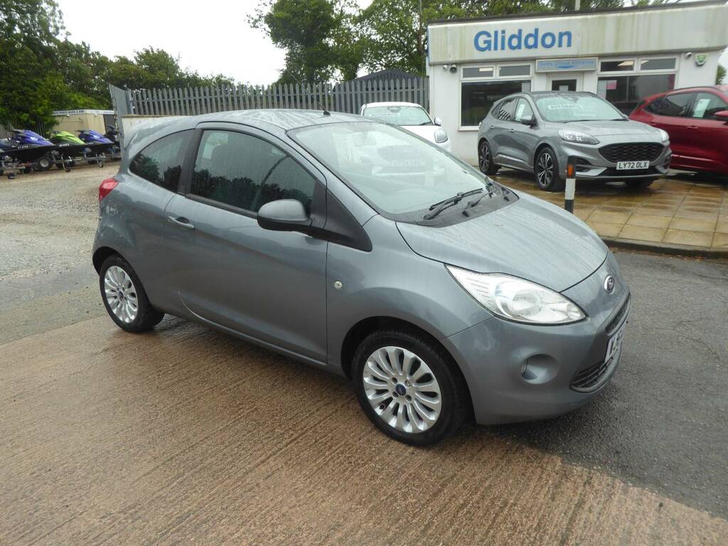 Ford KA 1.2 Zetec 69 Ps 35 Road Tax 2 Owners From New Ver Grey #2