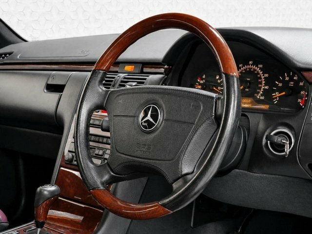 Mercedes-Benz E Class E240 Elegance Silver #25