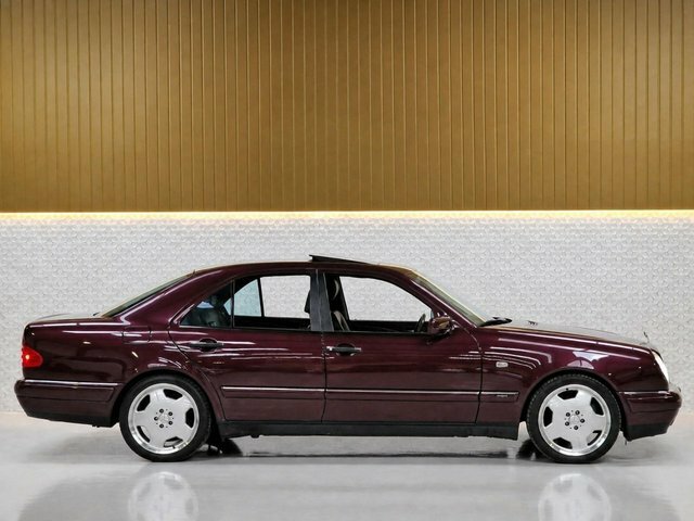 Mercedes-Benz E Class E240 Elegance Silver #23