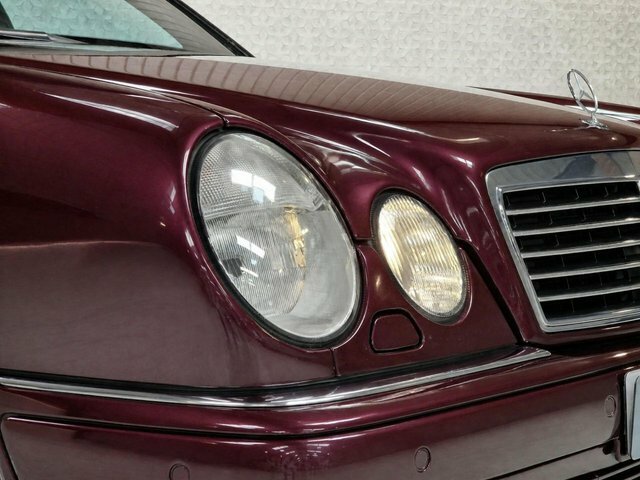 Mercedes-Benz E Class E240 Elegance Silver #15