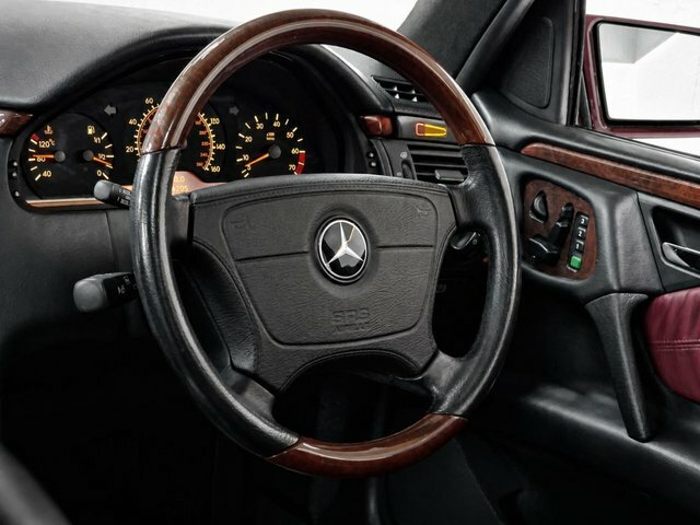 Mercedes-Benz E Class E240 Elegance Silver #69