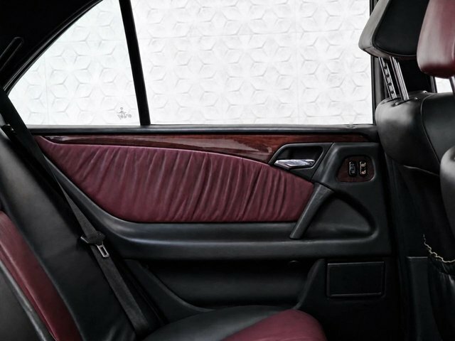 Mercedes-Benz E Class E240 Elegance Silver #56