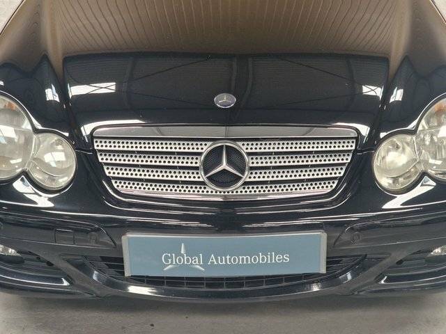 Mercedes-Benz C Class 2.5 C230 Se Coupe PJ06XFV Black #5