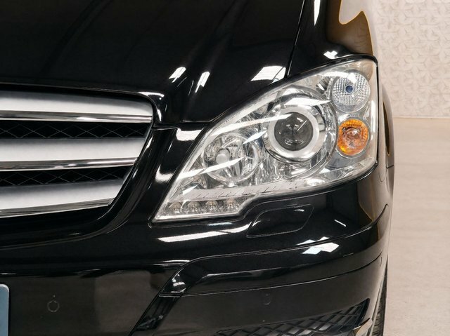 Mercedes-Benz Viano Mpv Silver #7