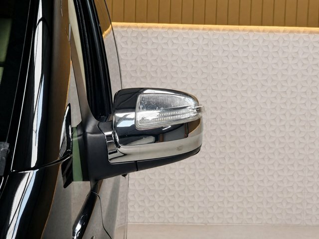 Mercedes-Benz Viano Mpv Silver #11