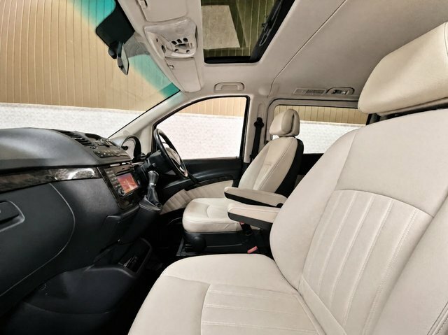 Mercedes-Benz Viano Mpv Silver #36