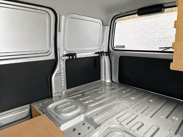 Suzuki Carry Panel Van 1.3 200505  #16