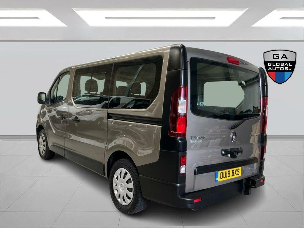 Renault Trafic Minibus Renault Trafic 1.6 Dci Swb 5 Seat 201 OU19BXS Beige #2