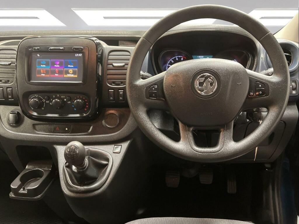 Vauxhall Vivaro Mpv Silver #12