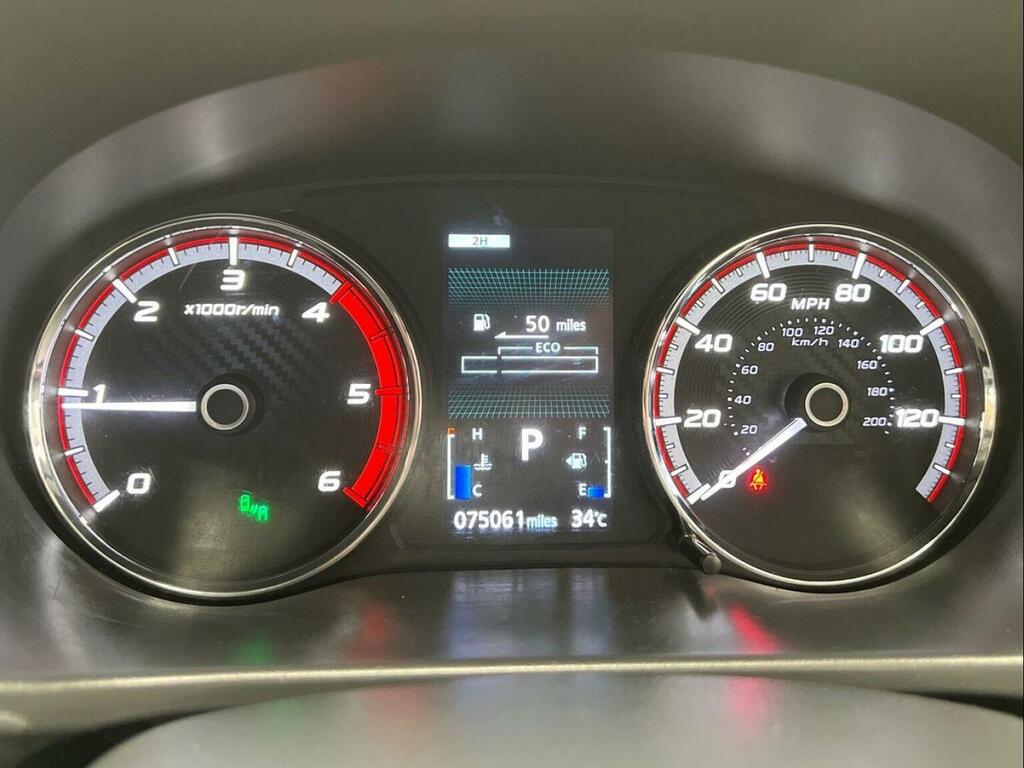 Mitsubishi L200 Di-d Barbarian X Dcb 2268Cc Grey #21