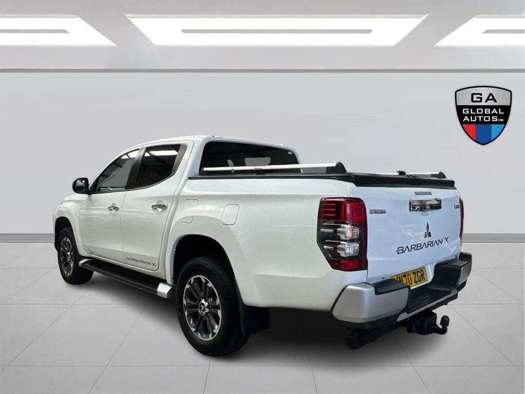 Mitsubishi L200 2.2 Di-d Dc Barbarian X 4Wd Euro 6 Ss White #2