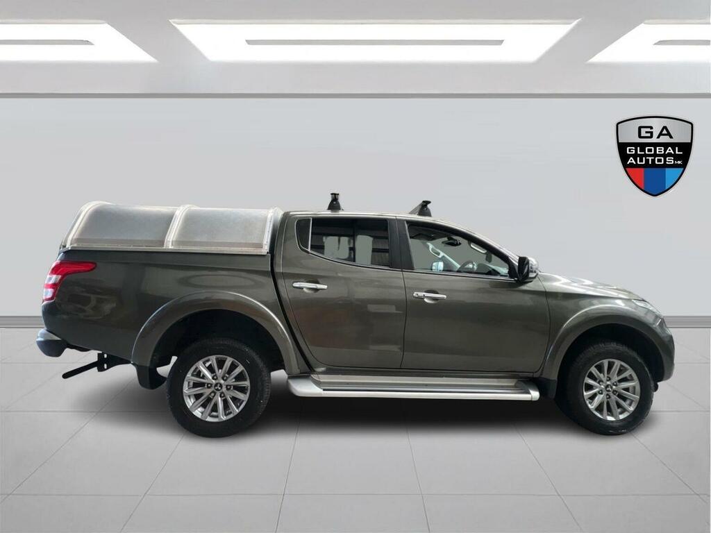 Mitsubishi L200 Di-d 4Wd Barbarian Dcb Red #9