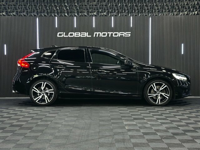 Volvo V40 2018 2.0 D3 R-design Pro Hatchback Manu Black #5