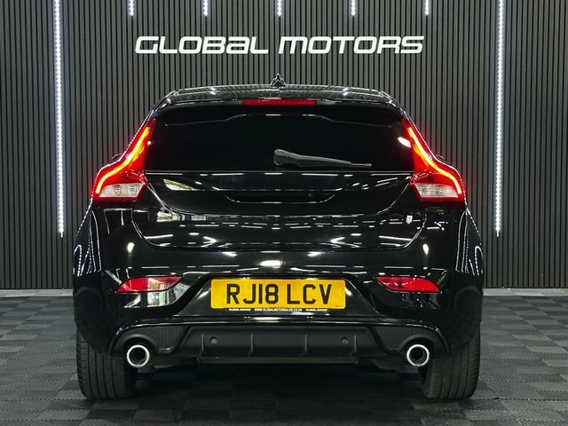 Volvo V40 2018 2.0 D3 R-design Pro Hatchback Manu Black #3