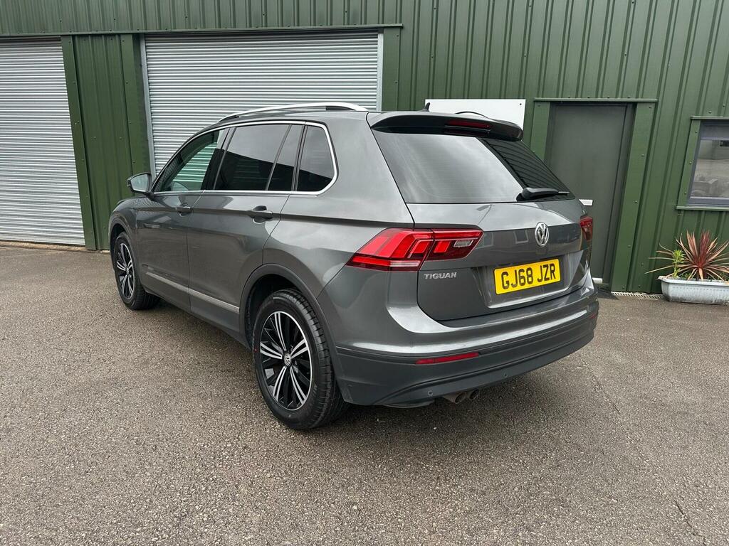 Volkswagen Tiguan Suv 1.4 Tsi Se Navigation Euro 6 Ss 20186 GJ68JZR Grey #3