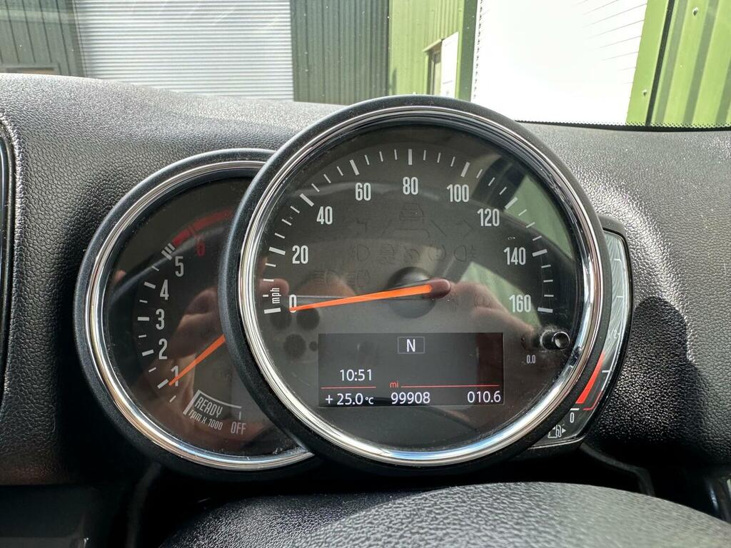Mini Countryman Cooper D Green #31