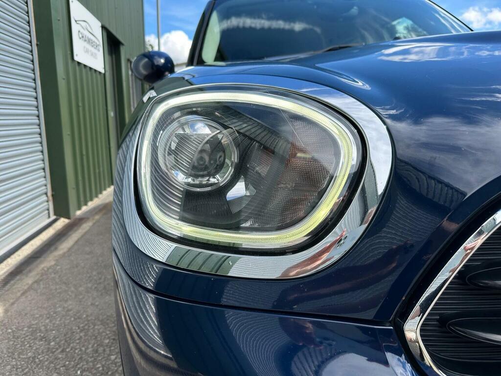 Mini Countryman Cooper D Green #40