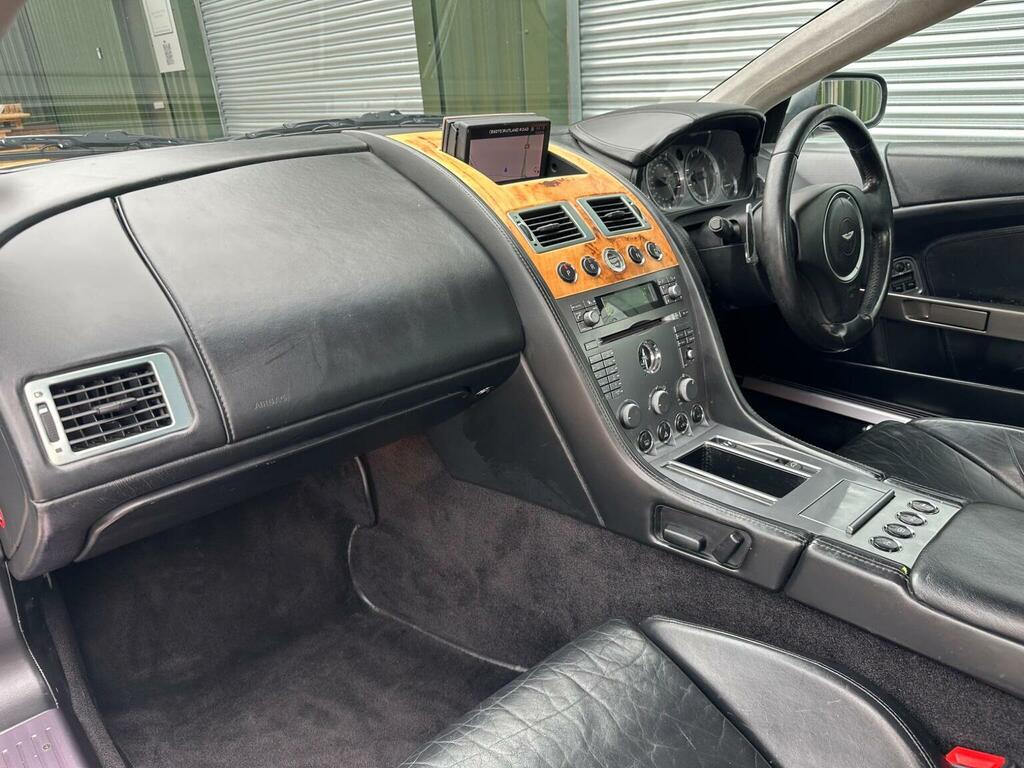 Aston Martin DB9 5.9L Null Silver #14