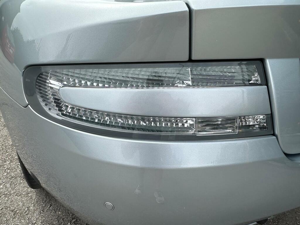 Aston Martin DB9 5.9L Null Silver #48