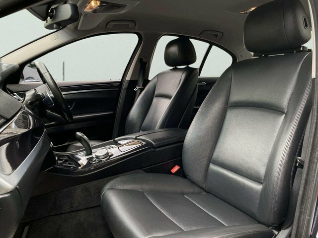 BMW 5 Series 525D Se Touring Black #25