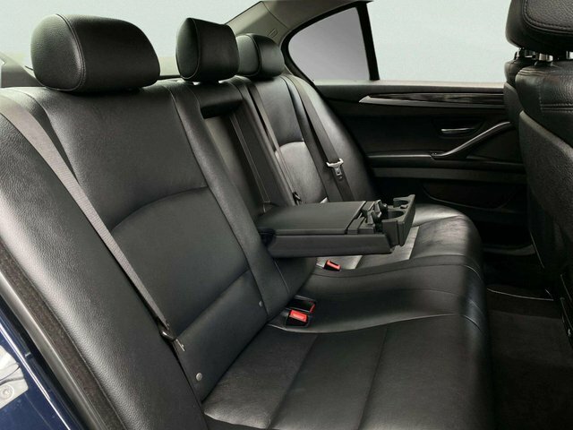 BMW 5 Series 525D Se Touring Black #51