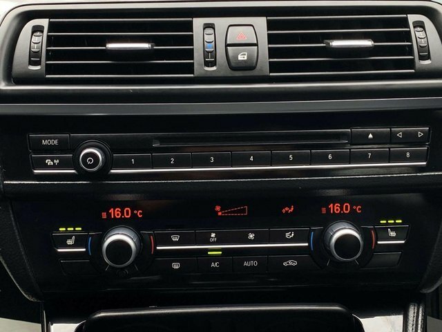 BMW 5 Series 525D Se Touring Black #40