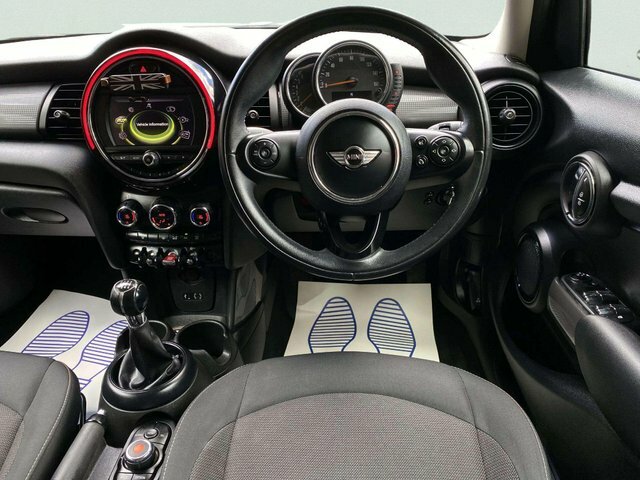 Mini Hatch 2016 1.5 Cooper Euro 6 Ss Grey #3