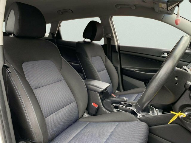 Hyundai Tucson  Grey #44