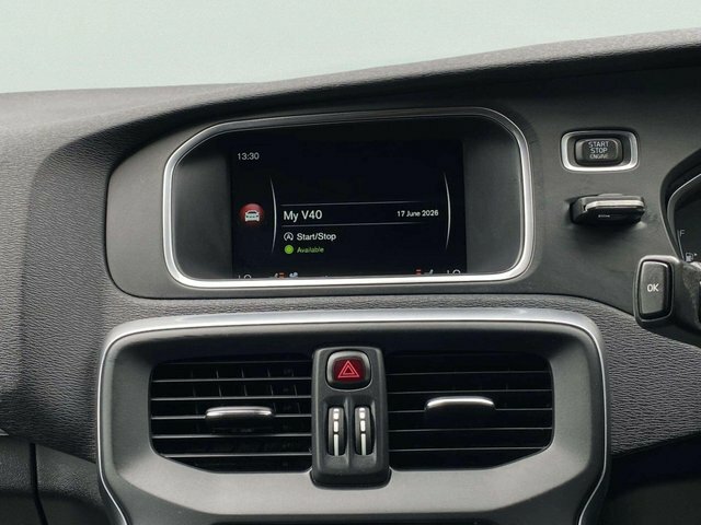 Volvo V40 D3 4 Cyl 150 R Design Lux Nav Blue #36