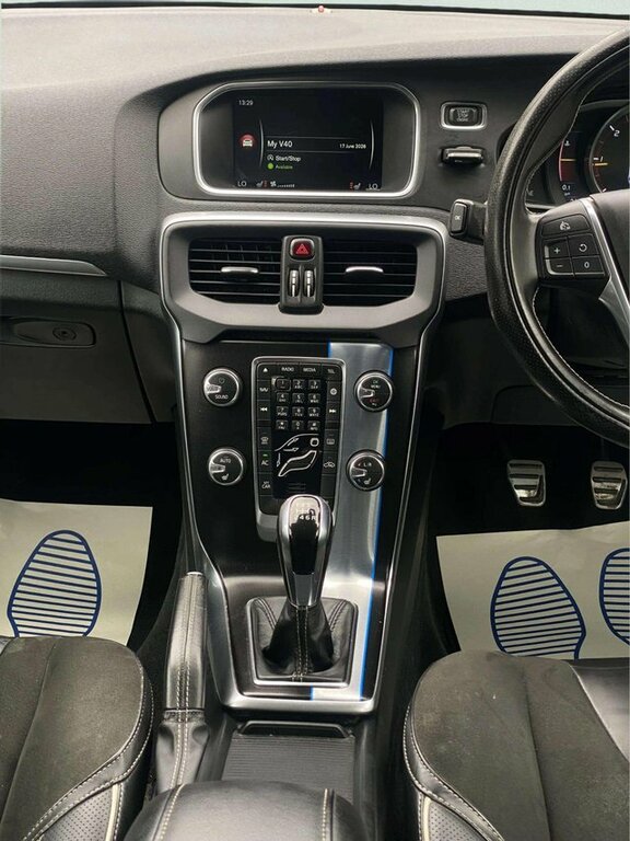 Volvo V40 D3 4 Cyl 150 R Design Lux Nav Blue #34