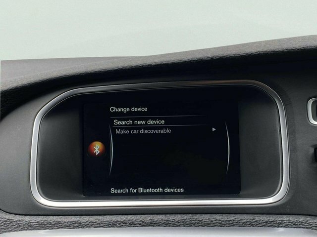 Volvo V40 D3 4 Cyl 150 R Design Lux Nav Blue #40