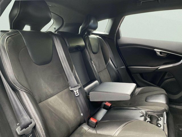 Volvo V40 D3 4 Cyl 150 R Design Lux Nav Blue #48