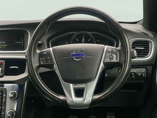 Volvo V40 D3 4 Cyl 150 R Design Lux Nav Blue #18