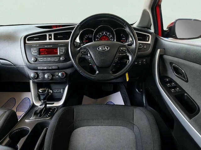 Kia Ceed 2015 1.6 Crdi 2 Euro 5 Red #3