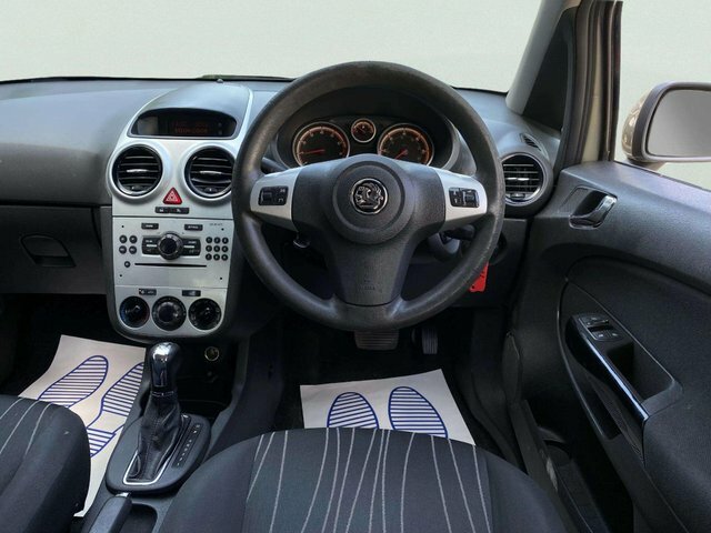 Vauxhall Corsa 2009 1.4I 16V Club Gold #3