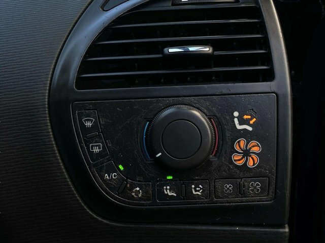 Citroen C4 Picasso Picasso 1.6 Hdi Sx Egs Red #16